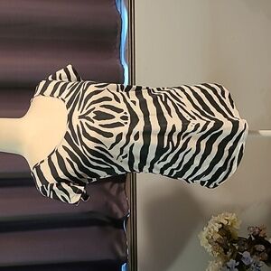 Old Navy Maternity Zebra Striped Top